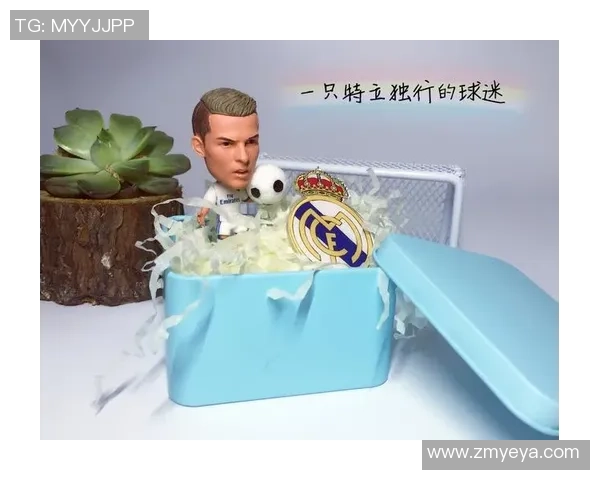 足球明星大头手办图片欣赏让我们一起领略球场巨星的魅力与风采